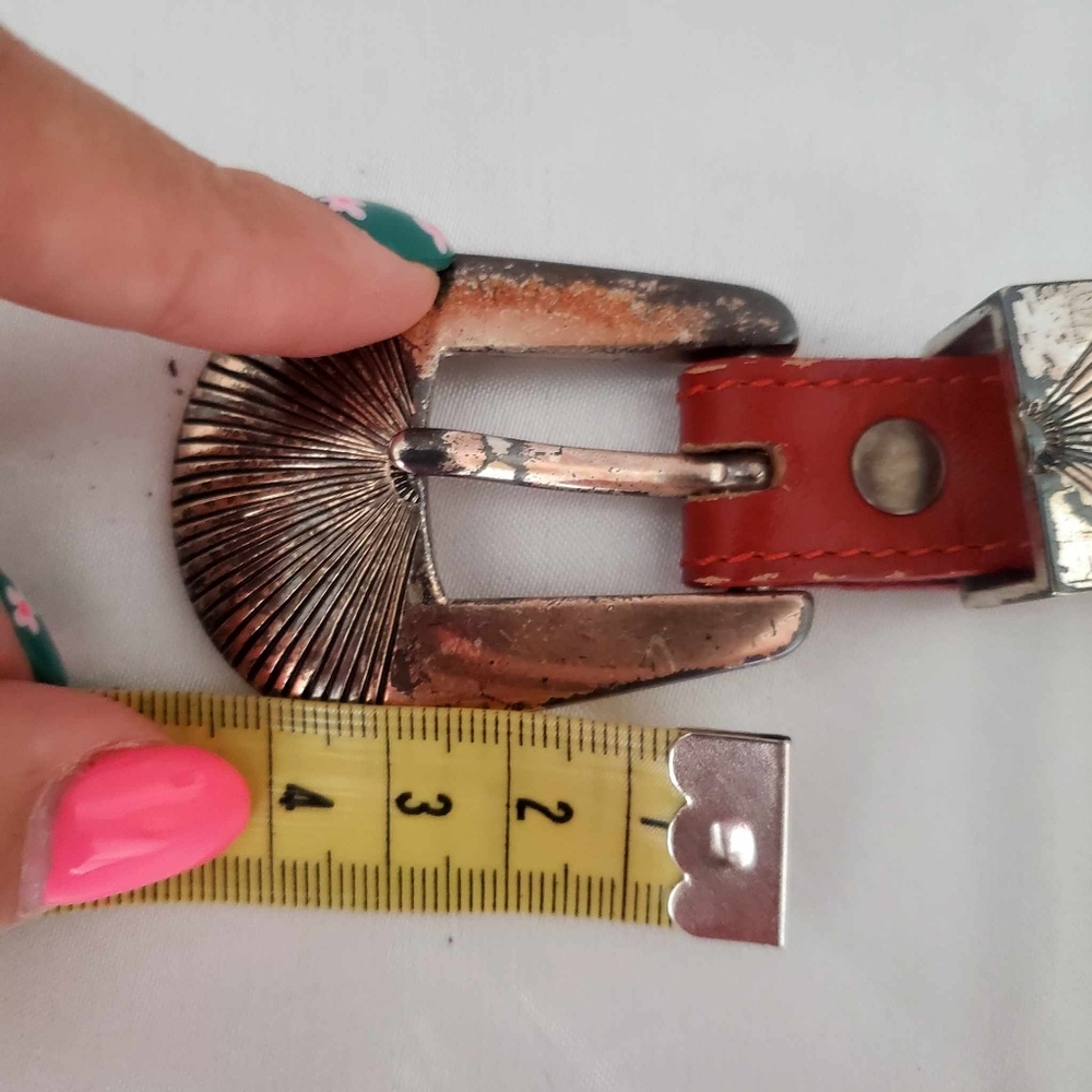 Red Leather Belt with Metalic Animals - Picture 8 of 9